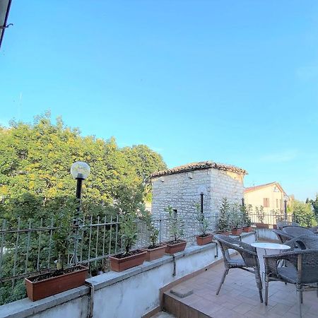 Hotel San Francesco E Il Lupo グッビオ エクステリア 写真