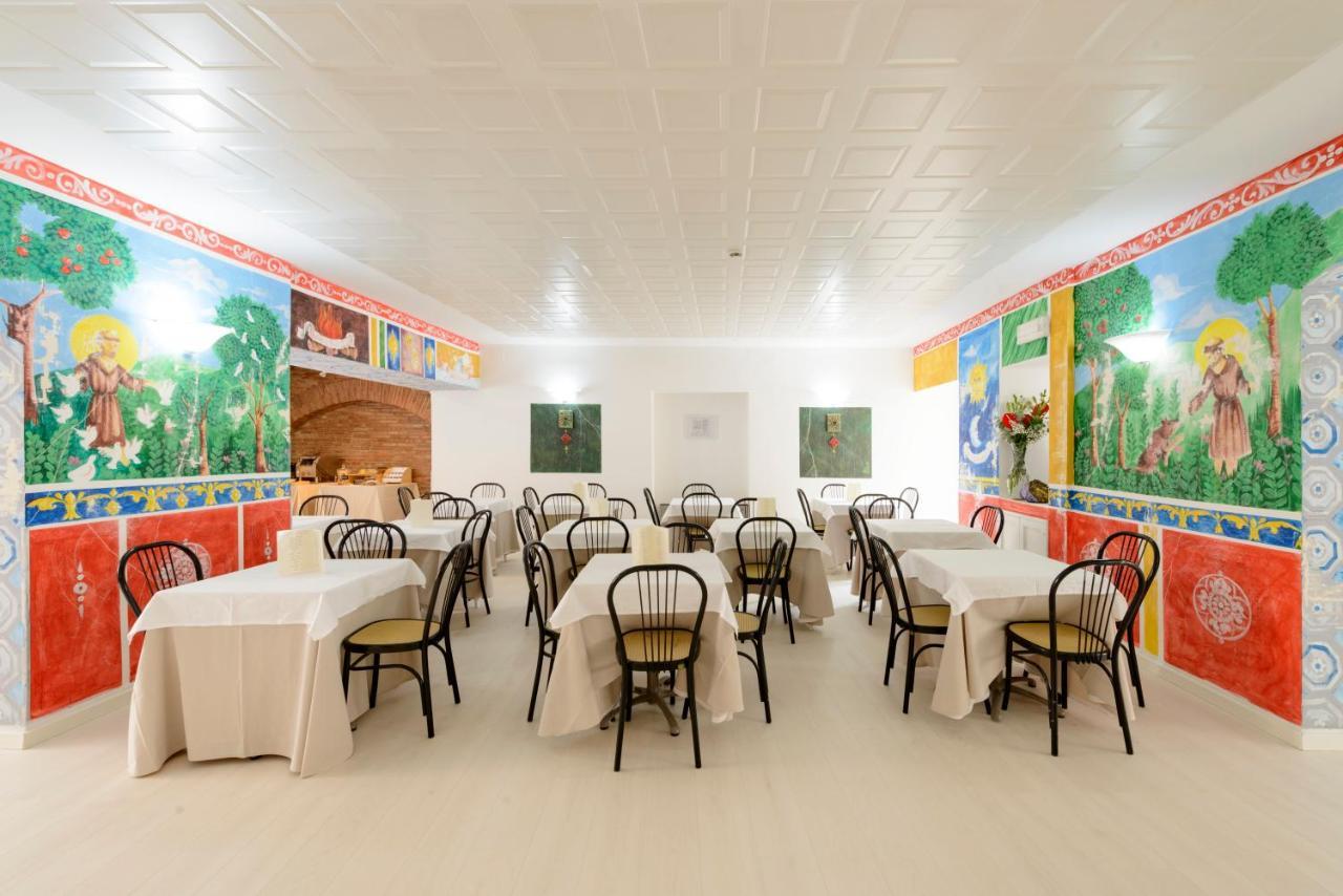 Hotel San Francesco E Il Lupo グッビオ エクステリア 写真
