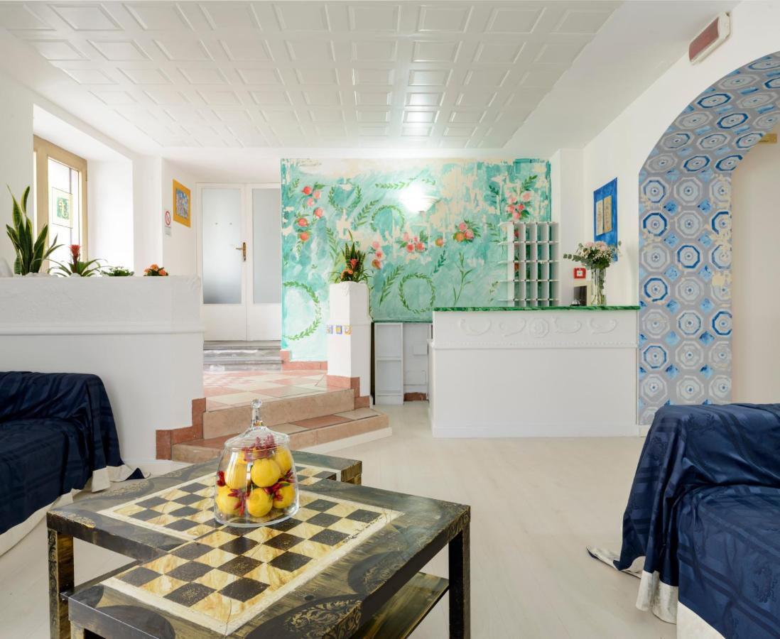 Hotel San Francesco E Il Lupo グッビオ エクステリア 写真