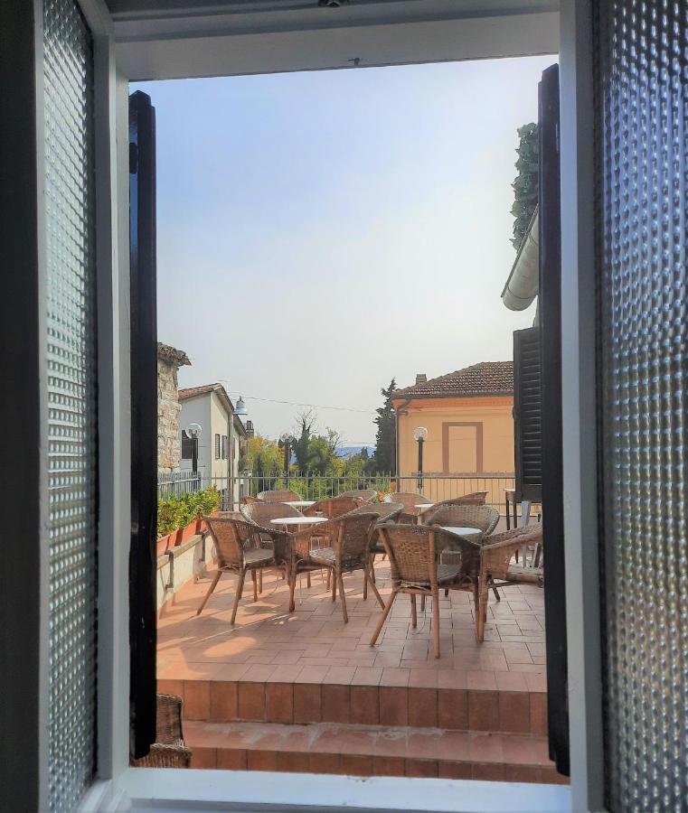 Hotel San Francesco E Il Lupo グッビオ エクステリア 写真