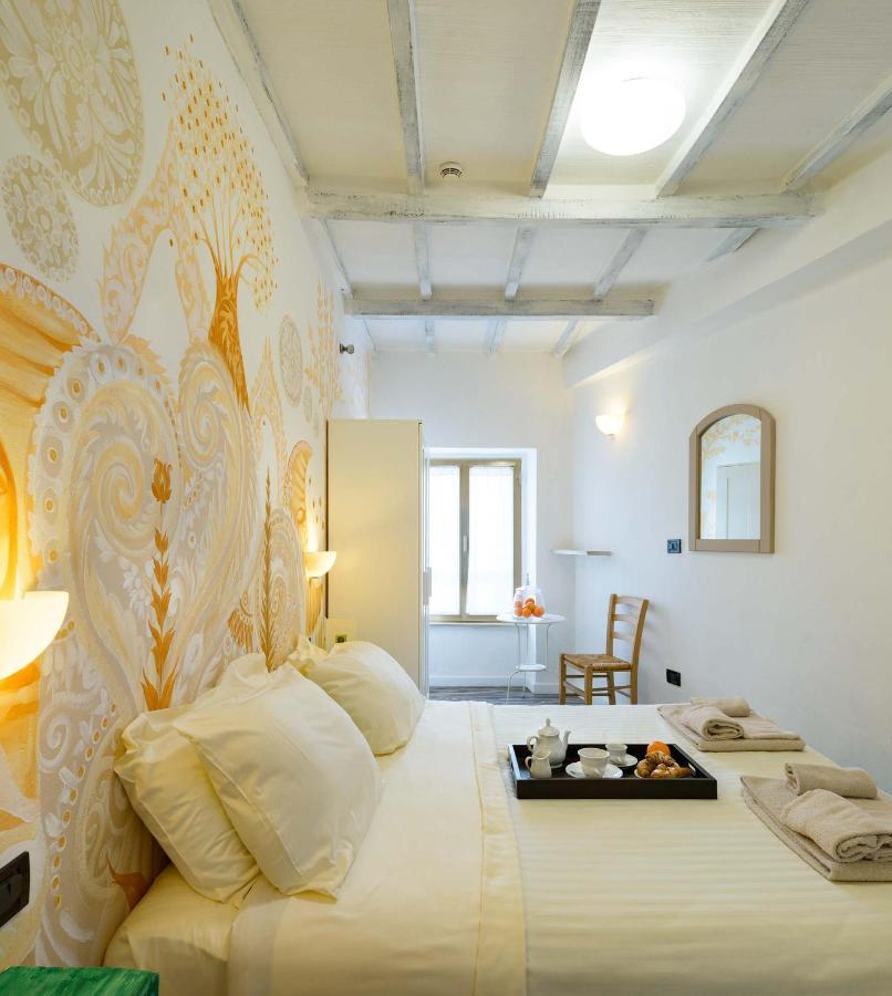 Hotel San Francesco E Il Lupo グッビオ エクステリア 写真