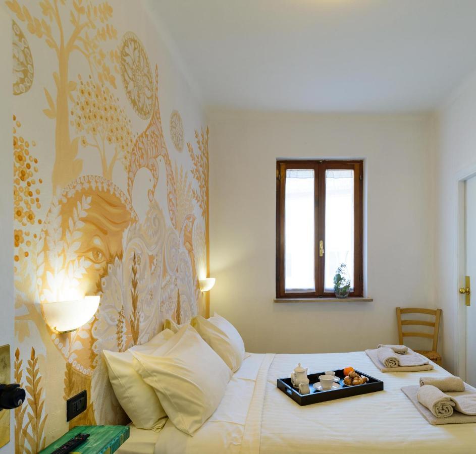 Hotel San Francesco E Il Lupo グッビオ エクステリア 写真