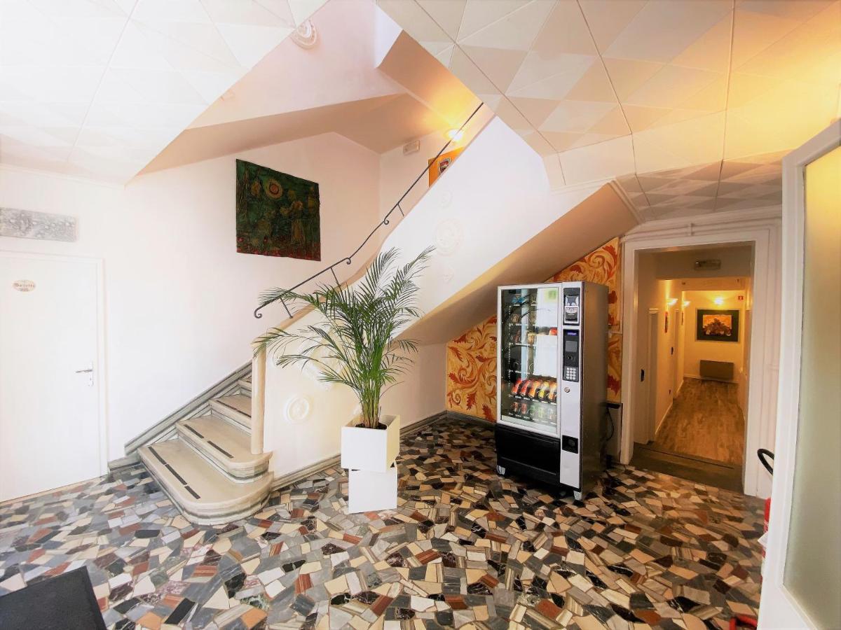 Hotel San Francesco E Il Lupo グッビオ エクステリア 写真